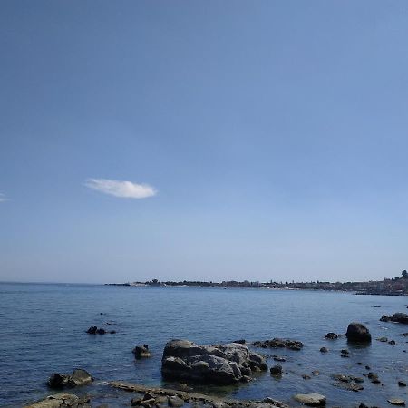 Suite Sul Mare Giardini-Naxos Buitenkant foto