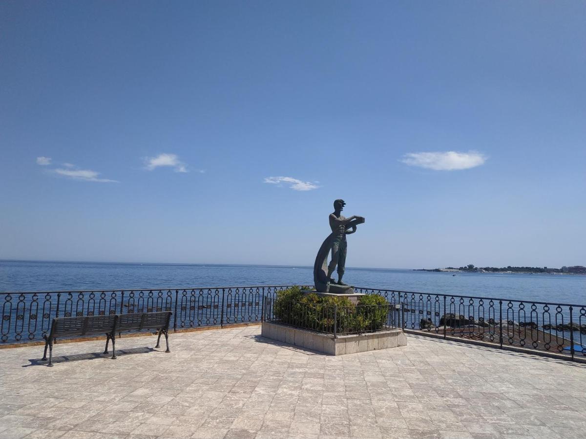 Suite Sul Mare Giardini-Naxos Buitenkant foto