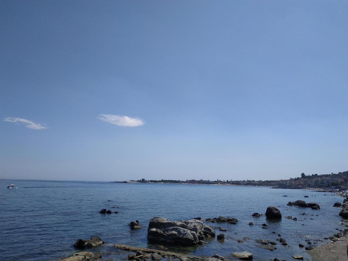 Suite Sul Mare Giardini-Naxos Buitenkant foto